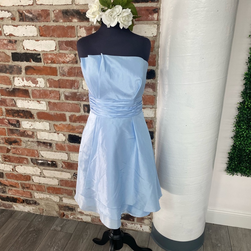 Blue short sample dress